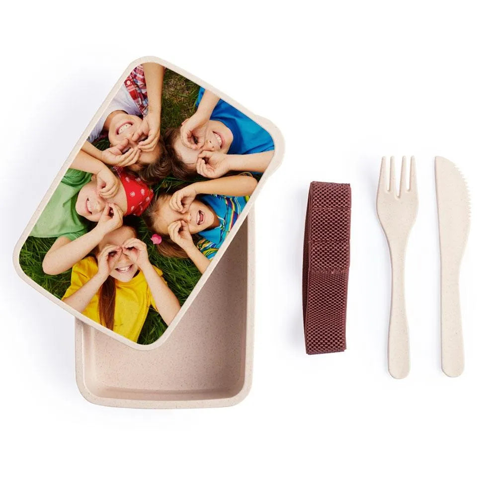 Boîte à lunch avec Couverts